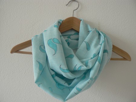 Tunelová šatka tyrkysová